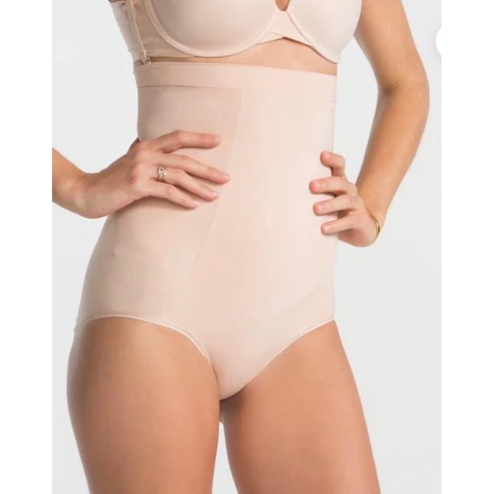 SPANX OnCore High-Waisted Brief Large Nude Tummy Control Butt Shaping Shapewear